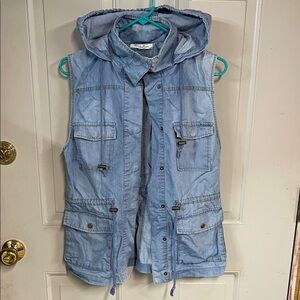 Love Tree Light Blue Hooded Vest